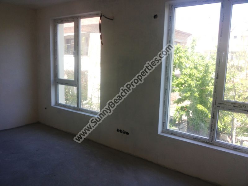 Cheap Studio apartment for sale in residential building in the central part in Ravda 400m. from