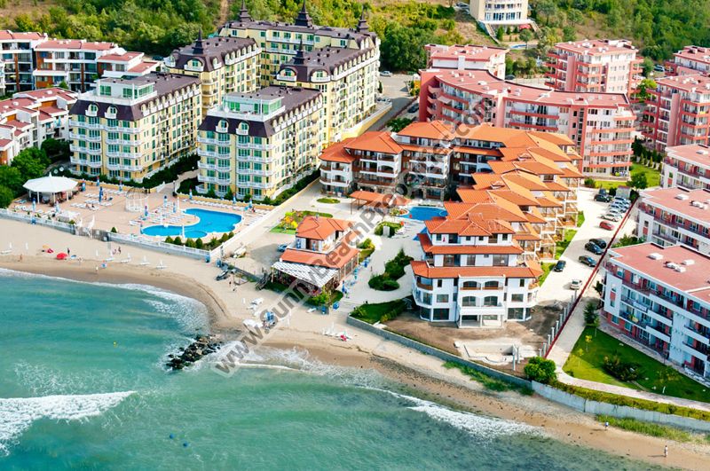 Stunning beachfront sea & pool view resale 1bedroom penthouse