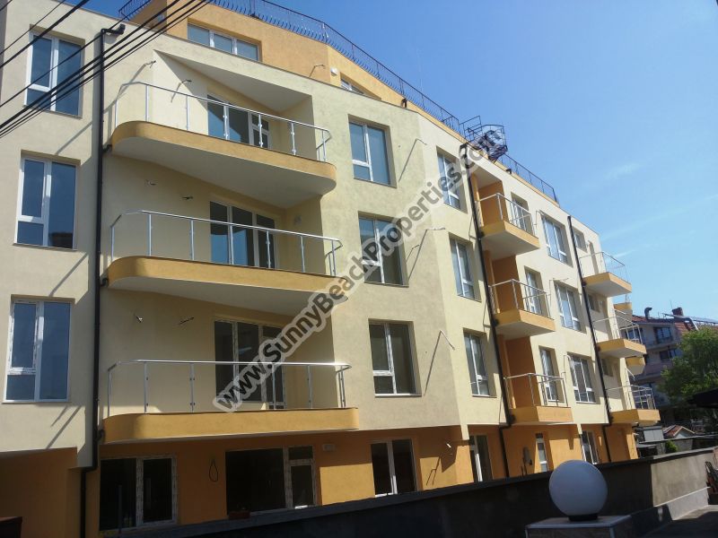 Cheap Studio apartment for sale in residential building in the central