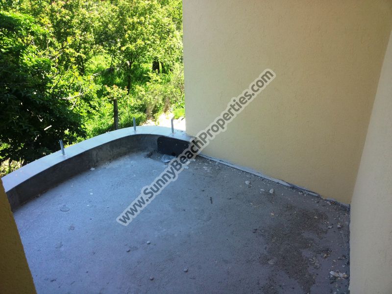Cheap Studio apartment for sale in residential building in the central part in Ravda 400m. from