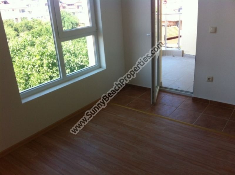 Cheap Studio apartment for sale in residential building in the central part in Ravda 400m. from